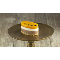 320. Mango mini cake