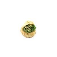 3316. Profiteroles with spinach cream and sesame seeds
